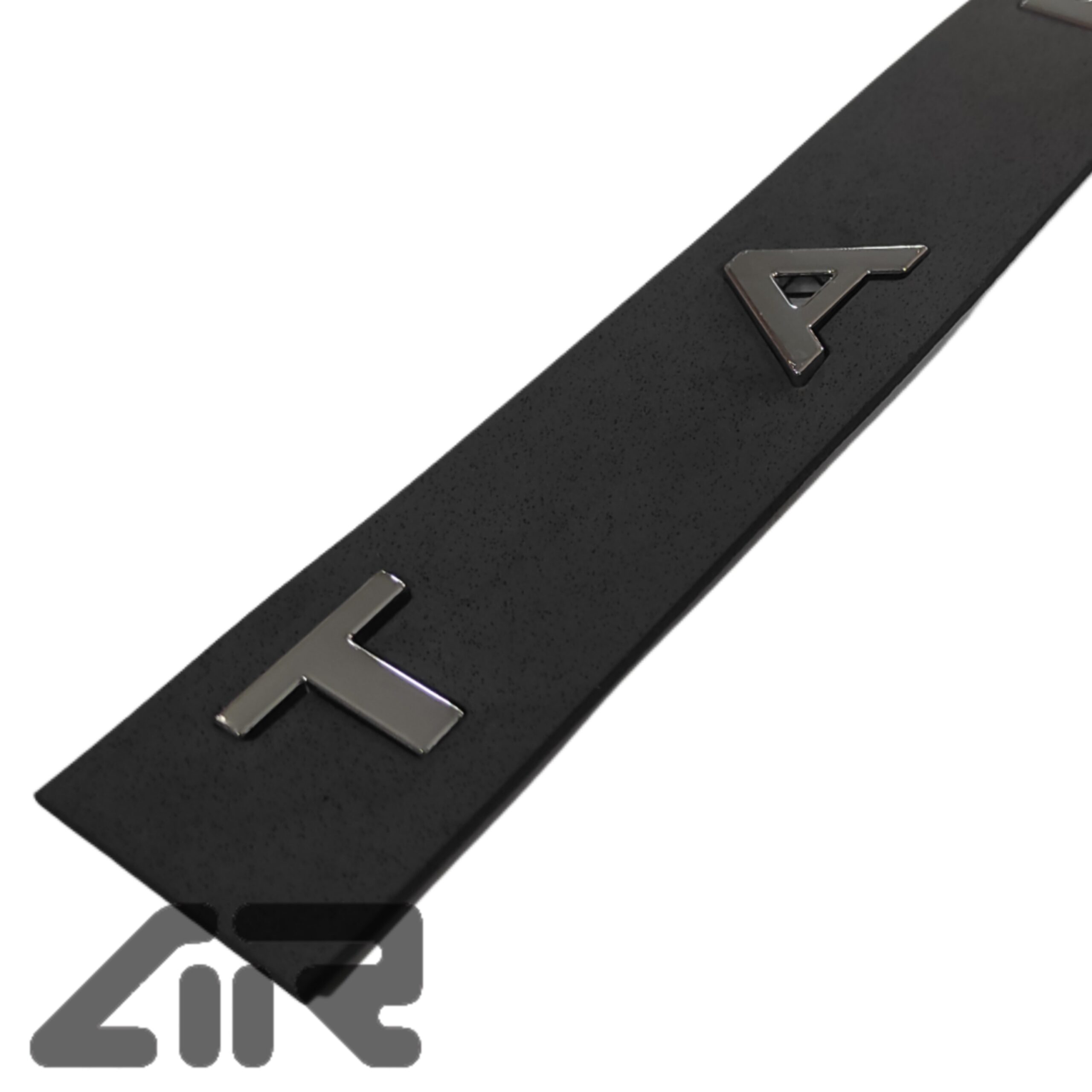 آرم صندوق تارا لاتین ۱